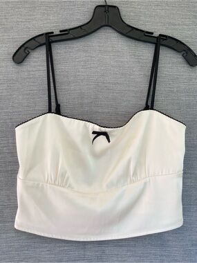 House of Harlow Top Satin Bow Crop